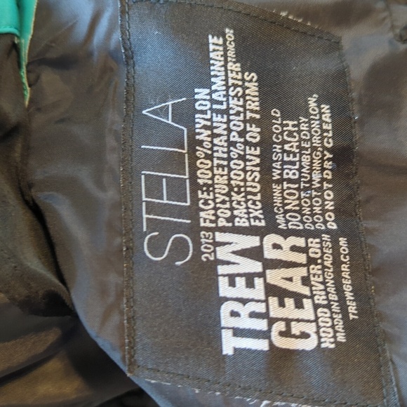 Trew Gear Stella Snowboarding Jacket - Picture 7 of 8